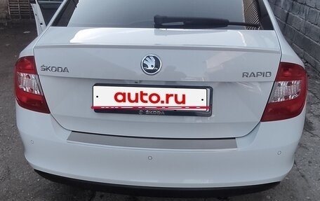 Skoda Rapid I, 2015 год, 1 300 000 рублей, 14 фотография