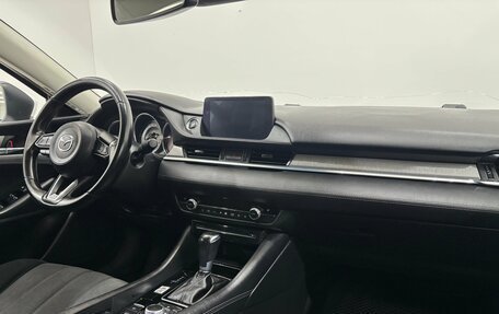 Mazda 6, 2018 год, 2 045 000 рублей, 12 фотография