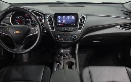 Chevrolet Malibu IX, 2021 год, 1 350 000 рублей, 5 фотография