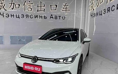 Volkswagen Golf VIII, 2023 год, 2 100 000 рублей, 1 фотография