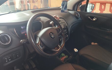 Renault Kaptur I рестайлинг, 2018 год, 1 500 000 рублей, 2 фотография