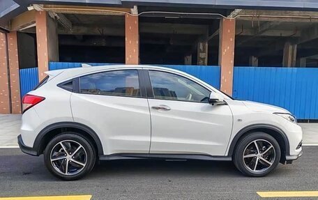 Honda Vezel, 2022 год, 1 584 000 рублей, 7 фотография