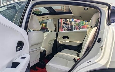Honda Vezel, 2022 год, 1 584 000 рублей, 9 фотография