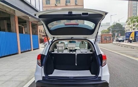 Honda Vezel, 2022 год, 1 584 000 рублей, 15 фотография
