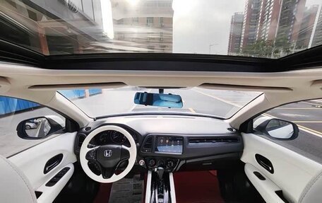 Honda Vezel, 2022 год, 1 584 000 рублей, 12 фотография