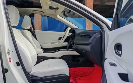 Honda Vezel, 2022 год, 1 584 000 рублей, 10 фотография