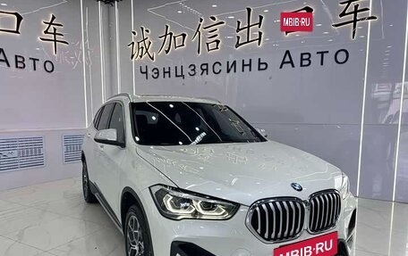 BMW X1, 2022 год, 2 300 000 рублей, 5 фотография