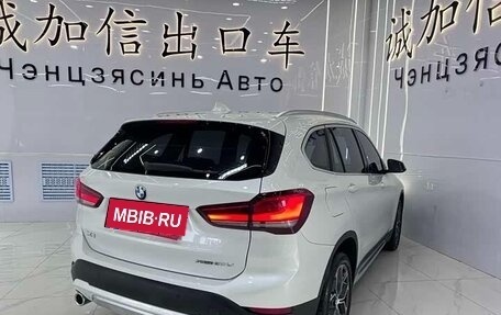 BMW X1, 2022 год, 2 300 000 рублей, 7 фотография