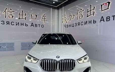 BMW X1, 2022 год, 2 300 000 рублей, 9 фотография
