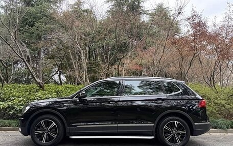Volkswagen Tiguan II, 2023 год, 2 500 000 рублей, 5 фотография