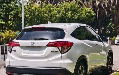 Honda Vezel, 2022 год, 1 589 000 рублей, 4 фотография