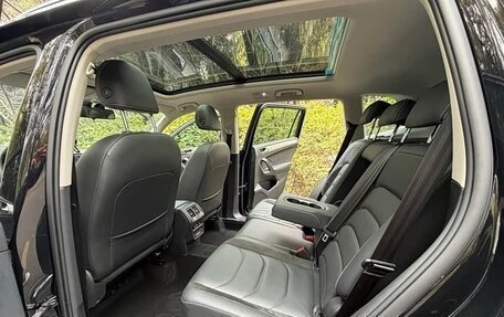 Volkswagen Tiguan II, 2023 год, 2 500 000 рублей, 9 фотография