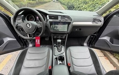 Volkswagen Tiguan II, 2023 год, 2 500 000 рублей, 6 фотография