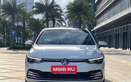 Volkswagen Golf VIII, 2021 год, 1 900 000 рублей, 2 фотография