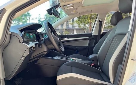 Volkswagen Golf VIII, 2021 год, 1 900 000 рублей, 7 фотография