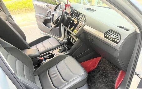 Volkswagen Tiguan II, 2023 год, 2 500 000 рублей, 10 фотография