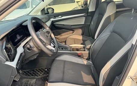 Volkswagen Golf VIII, 2021 год, 1 900 000 рублей, 6 фотография