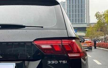 Volkswagen Tiguan II, 2023 год, 2 500 000 рублей, 10 фотография
