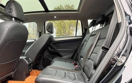 Volkswagen Tiguan II, 2023 год, 2 500 000 рублей, 20 фотография