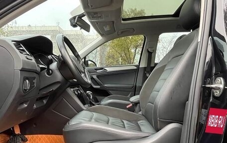 Volkswagen Tiguan II, 2023 год, 2 500 000 рублей, 19 фотография