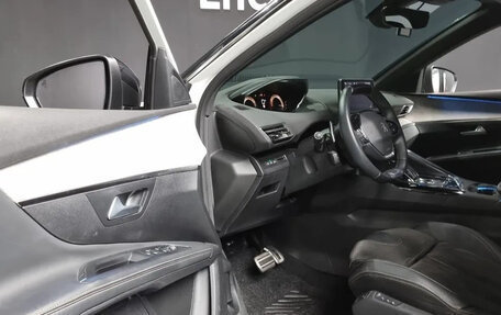 Peugeot 5008 II, 2022 год, 1 590 007 рублей, 9 фотография