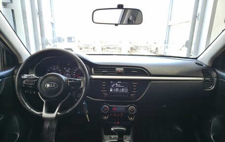 KIA Rio IV, 2017 год, 1 000 000 рублей, 8 фотография