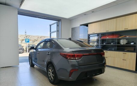 KIA Rio IV, 2017 год, 1 000 000 рублей, 6 фотография