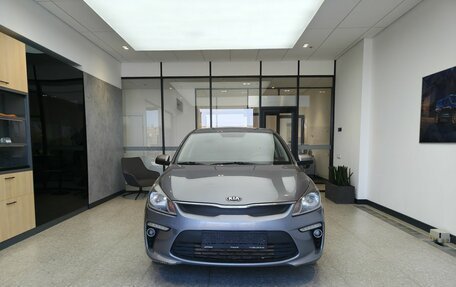 KIA Rio IV, 2017 год, 1 000 000 рублей, 2 фотография