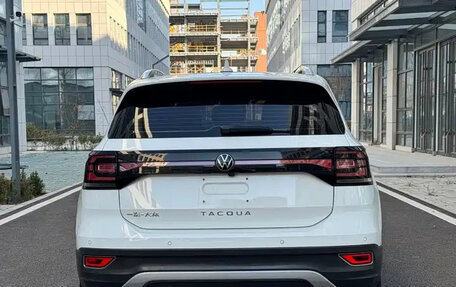 Volkswagen T-Cross I, 2023 год, 1 269 003 рублей, 7 фотография