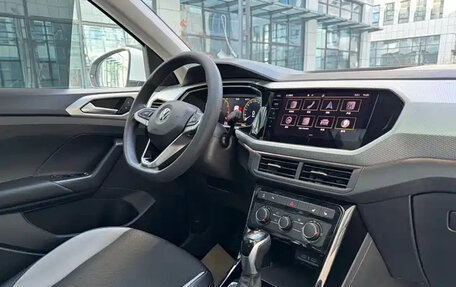 Volkswagen T-Cross I, 2023 год, 1 269 003 рублей, 11 фотография