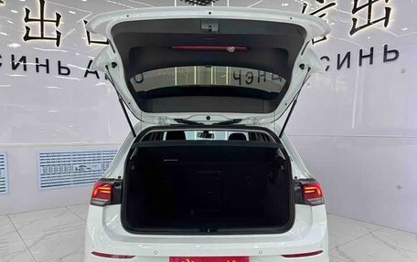 Volkswagen Golf VIII, 2023 год, 2 100 000 рублей, 15 фотография