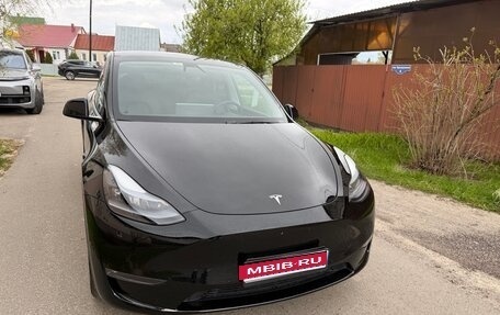 Tesla Model Y I, 2022 год, 3 900 000 рублей, 1 фотография