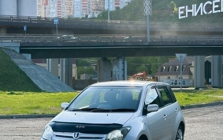 Toyota Ist II, 2002 год, 555 000 рублей, 1 фотография