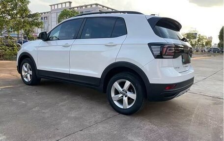 Volkswagen T-Cross I, 2023 год, 1 360 000 рублей, 2 фотография