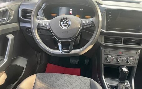 Volkswagen T-Cross I, 2023 год, 1 360 000 рублей, 4 фотография