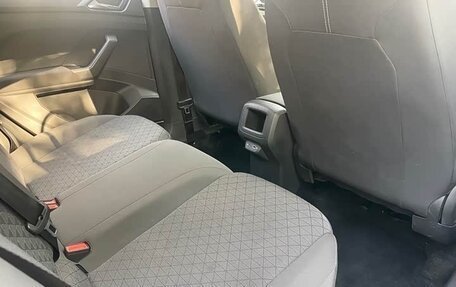 Volkswagen T-Cross I, 2023 год, 1 360 000 рублей, 8 фотография