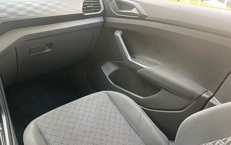 Volkswagen T-Cross I, 2023 год, 1 360 000 рублей, 5 фотография