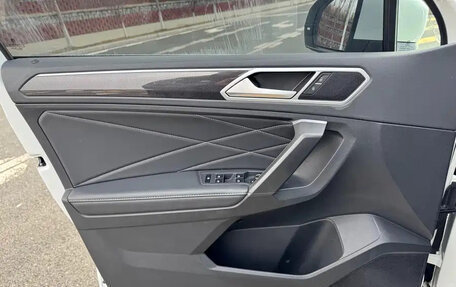 Volkswagen Tiguan II, 2022 год, 2 280 025 рублей, 7 фотография