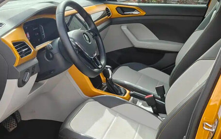 Volkswagen T-Cross I, 2023 год, 1 780 025 рублей, 6 фотография