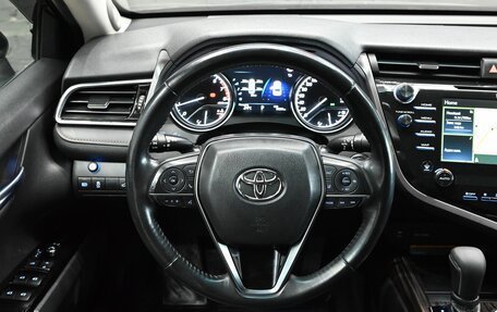 Toyota Camry, 2018 год, 2 945 000 рублей, 10 фотография