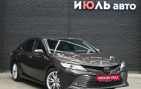 Toyota Camry, 2018 год, 2 945 000 рублей, 3 фотография
