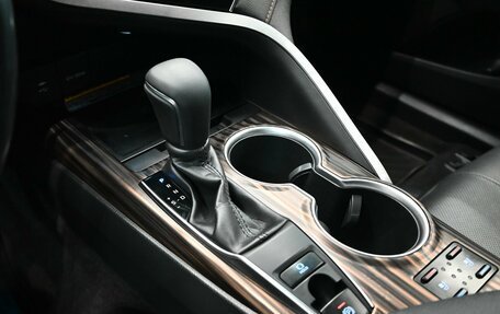 Toyota Camry, 2018 год, 2 945 000 рублей, 14 фотография