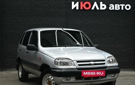 Chevrolet Niva I рестайлинг, 2004 год, 330 000 рублей, 2 фотография