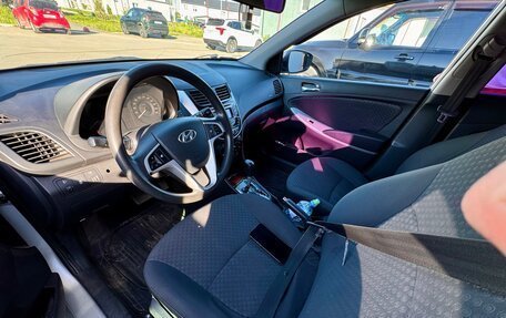 Hyundai Solaris II рестайлинг, 2012 год, 830 000 рублей, 7 фотография