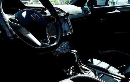 Volkswagen Tiguan II, 2020 год, 3 750 000 рублей, 5 фотография