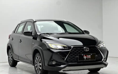 Toyota Yaris, 2022 год, 1 400 025 рублей, 3 фотография