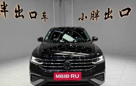 Volkswagen Tiguan II, 2023 год, 2 250 000 рублей, 3 фотография