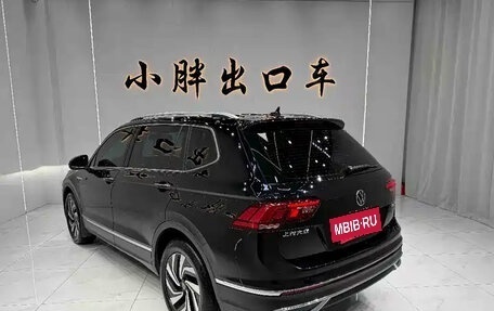 Volkswagen Tiguan II, 2023 год, 2 250 000 рублей, 5 фотография