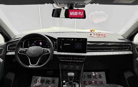 Volkswagen Tiguan II, 2023 год, 2 250 000 рублей, 6 фотография