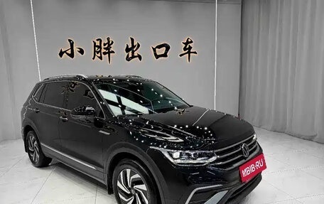 Volkswagen Tiguan II, 2023 год, 2 250 000 рублей, 2 фотография
